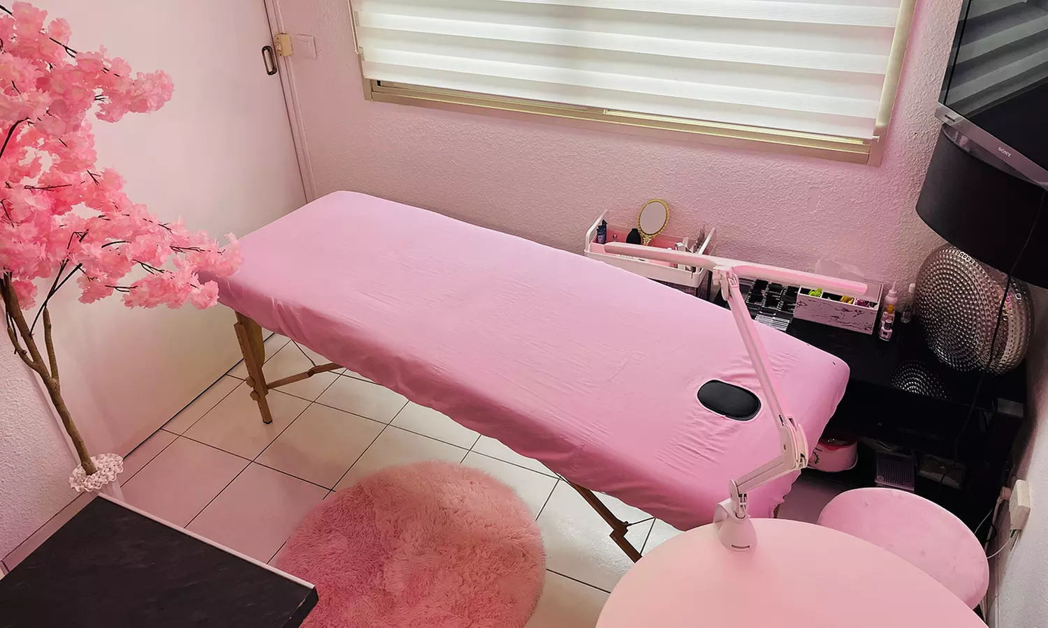 Extension de cils ou Brow Lift des sourcils chez Glow Lashes by Randa