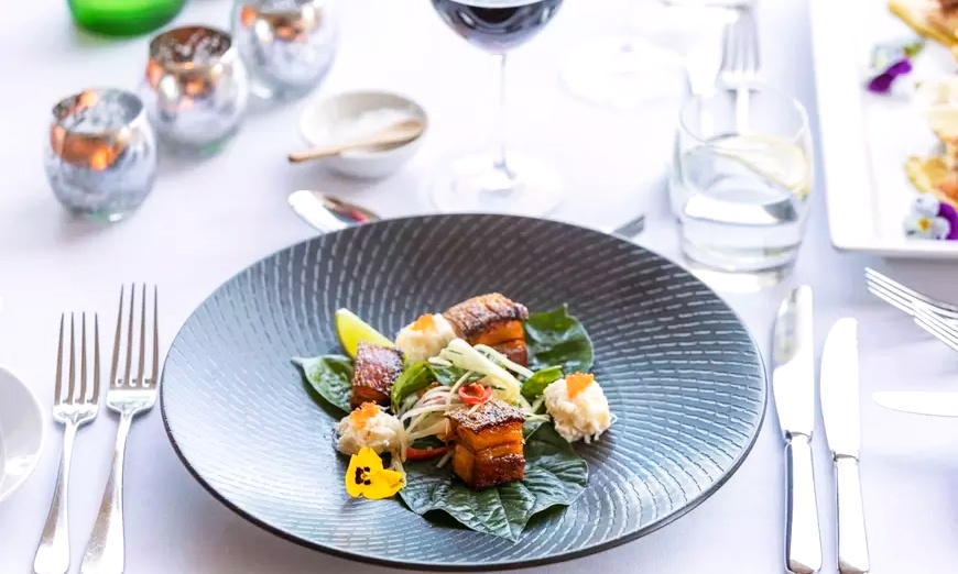 Image 5: Three- or Five-Course Australian Dining w/ Wine & Iconic Harbour View