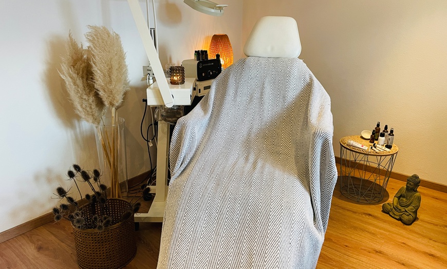 Image 5: 45-75 Min. Gesichtsbehandlung nach Wahl für 1 Person