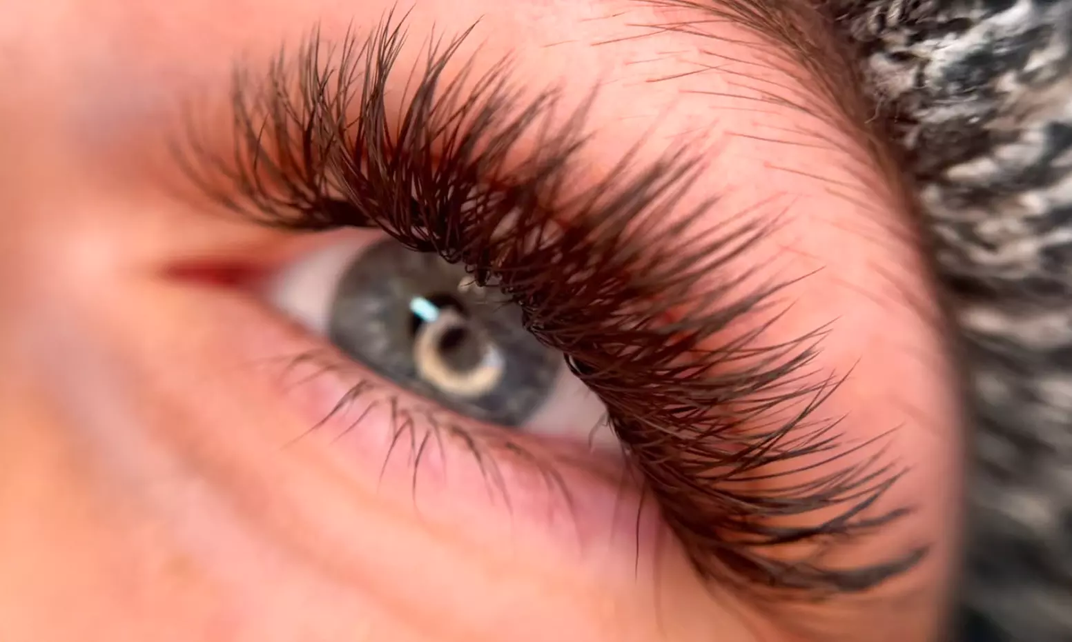 Get Fuller Lashes with Full Set of Volume or Hybrid Eyelash Extensions