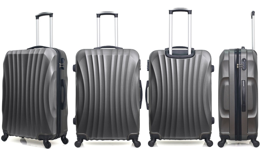 Image 12: Hero Set of Three Suitcases