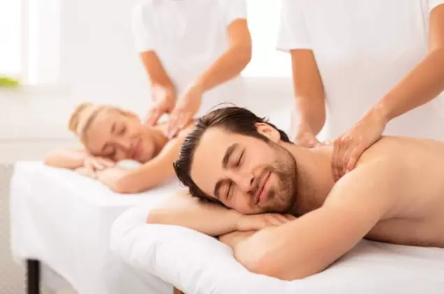 60 Min. Thai- oder Aromaöl-Massage für ein Paar
