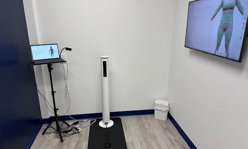 Image 3: 1,2, or 4 Ultrasonic Cavitation Treatment with Up to Two Body Scans