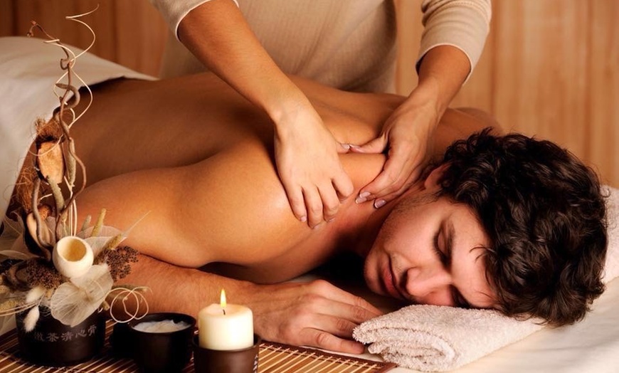 Image 1: Jusqu'à 58% de remise sur Massage - Californien chez Massages Soyeux