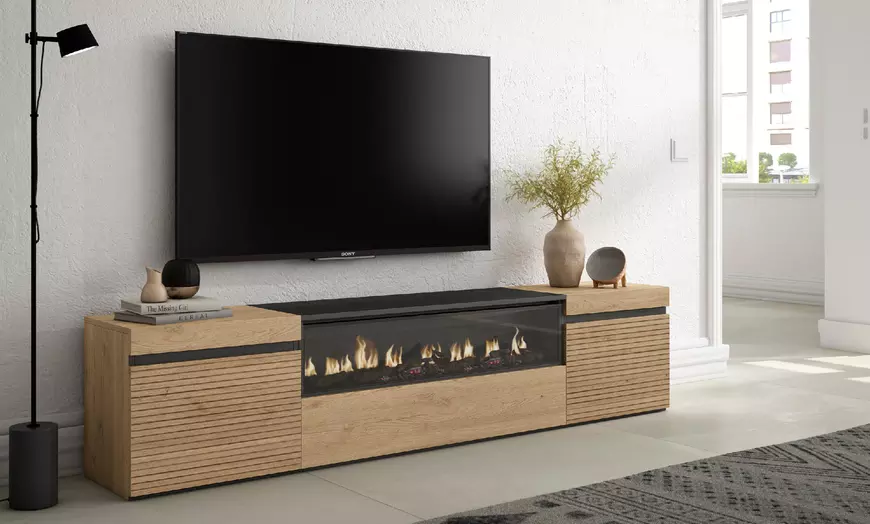 Image 19: Mueble para TV con acabado en roble y opción a chimenea eléctrica