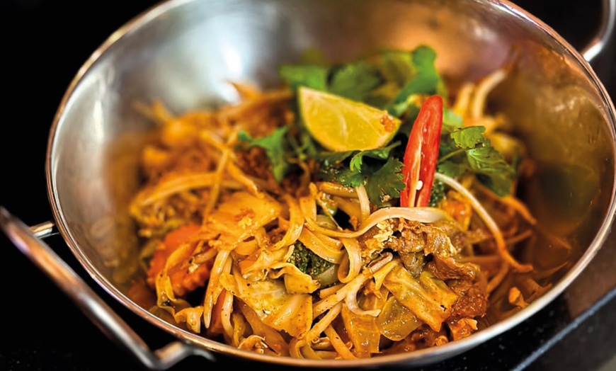 Image 10: The Noodle Bar Brussels : menu asiatique 2 services à Bruxelles
