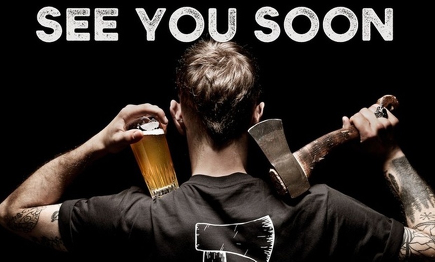 Image 9: Woodcutter: Axtwerfen auf Premiumniveau – purer Spaß mit der Axt