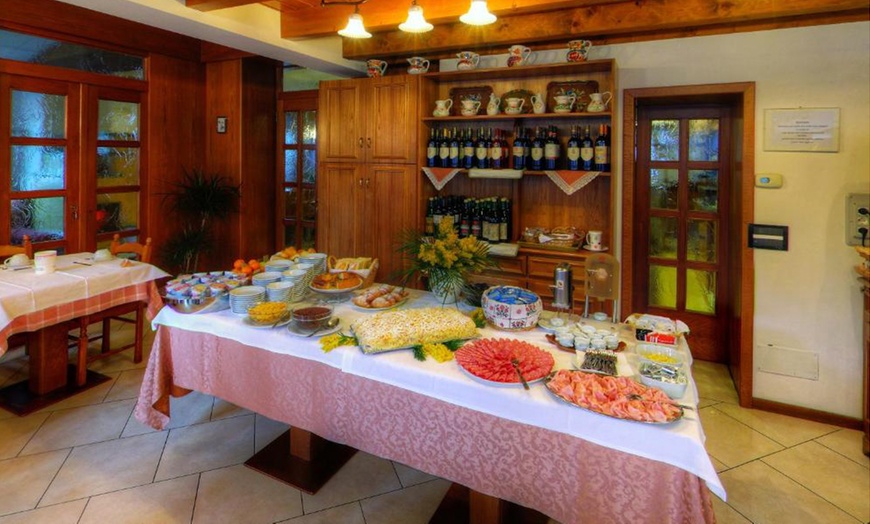 Image 12: Dolomiti: soggiorno con colazione o mezza pensione