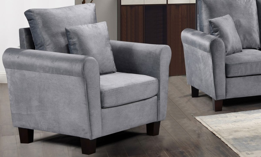 Image 4: Tivette Brushed Velvet Sofa Set 