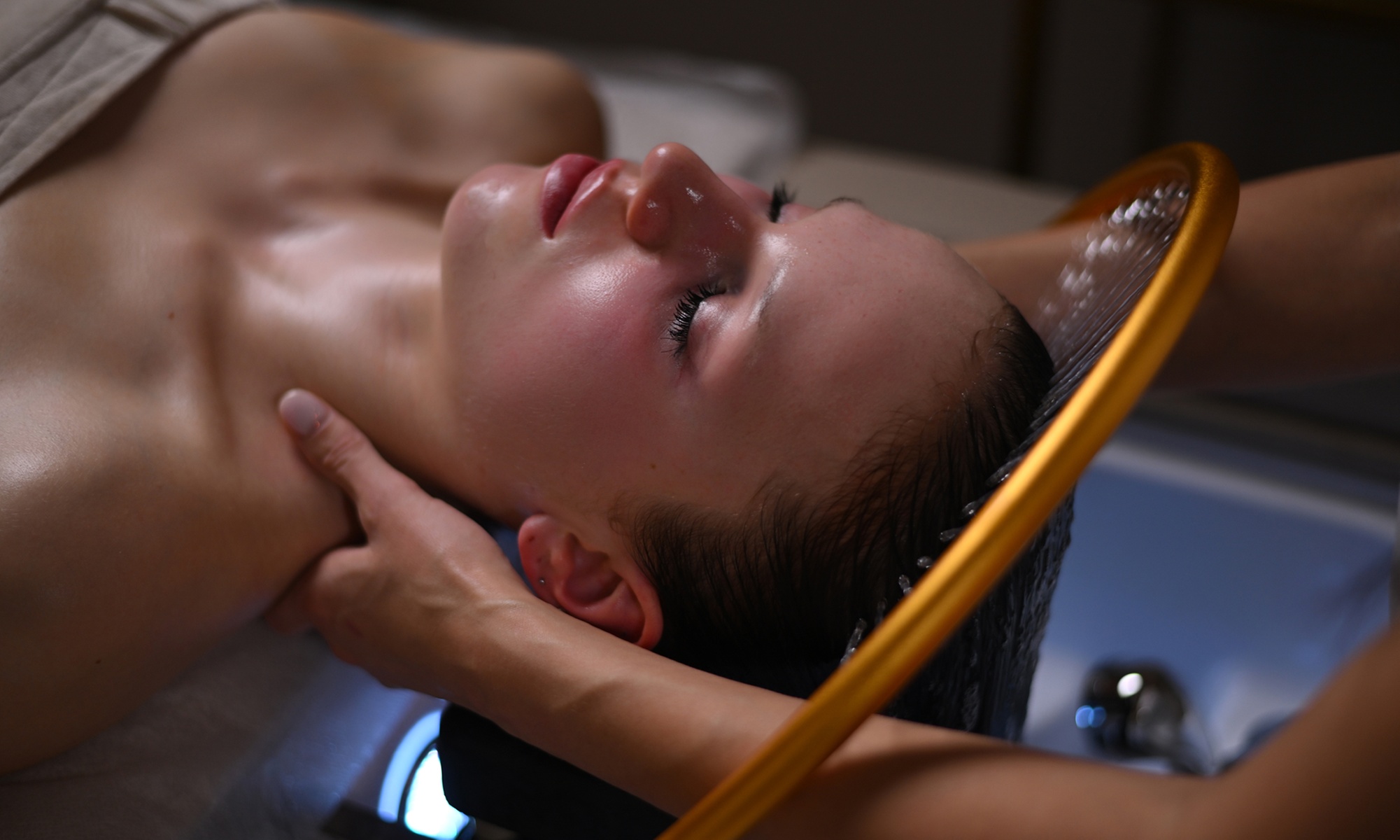 Rytuały Head Spa: masaż wodny, intensywna pielęgnacja i więcej