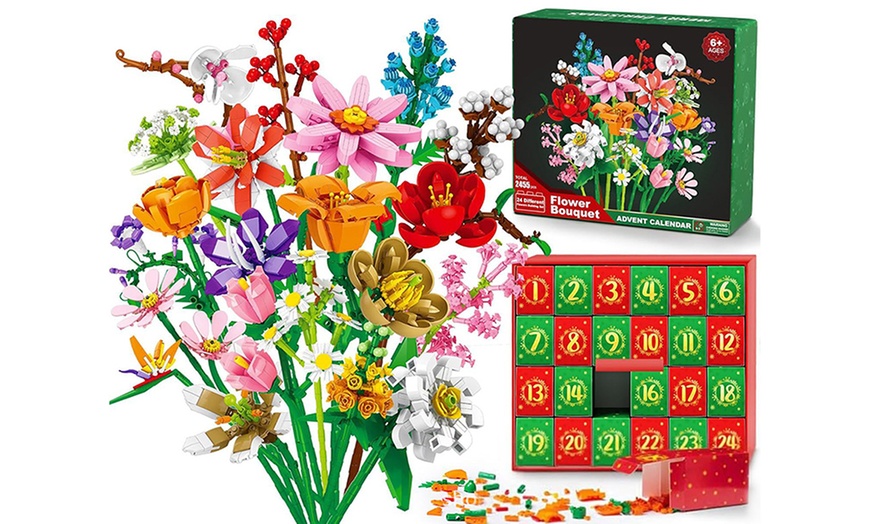 Image 5: Calendario dell'Avvento con blocchi da costruzione a bouquet di fiori