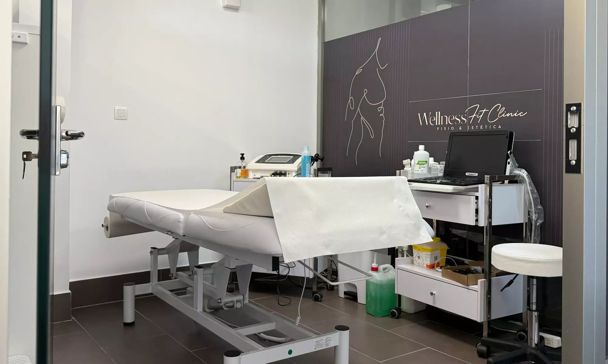 Hasta 53% de dto. en Tratamiento facial - Ultherapy / Ultrasonido en wellness fit clinic