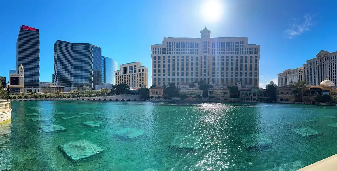 ✈ Las Vegas Escape: 4 Days with Air & Hotel