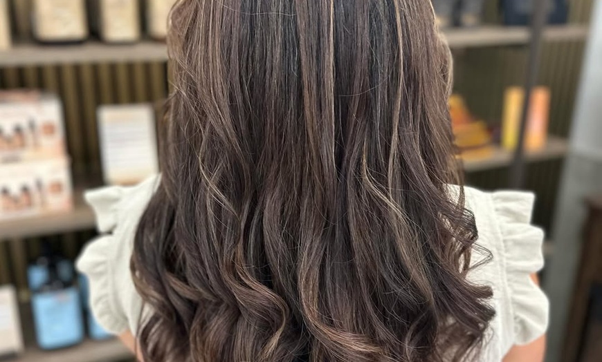 Image 3: Up to 52% Off on Salon - Haircut - Women at Rich hair salon