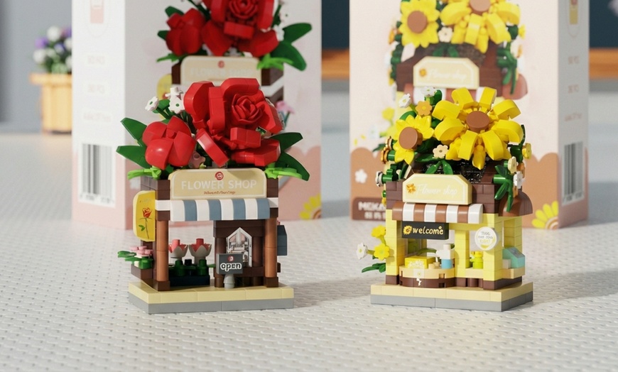 Image 5: Six Pack Micro Building Blocks Mini Flower Shop Set