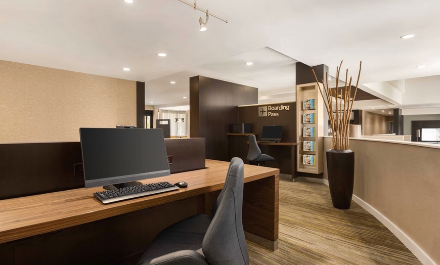 Image 8: Member-Only Deal: Courtyard by Marriott Fort Myers Cape Coral