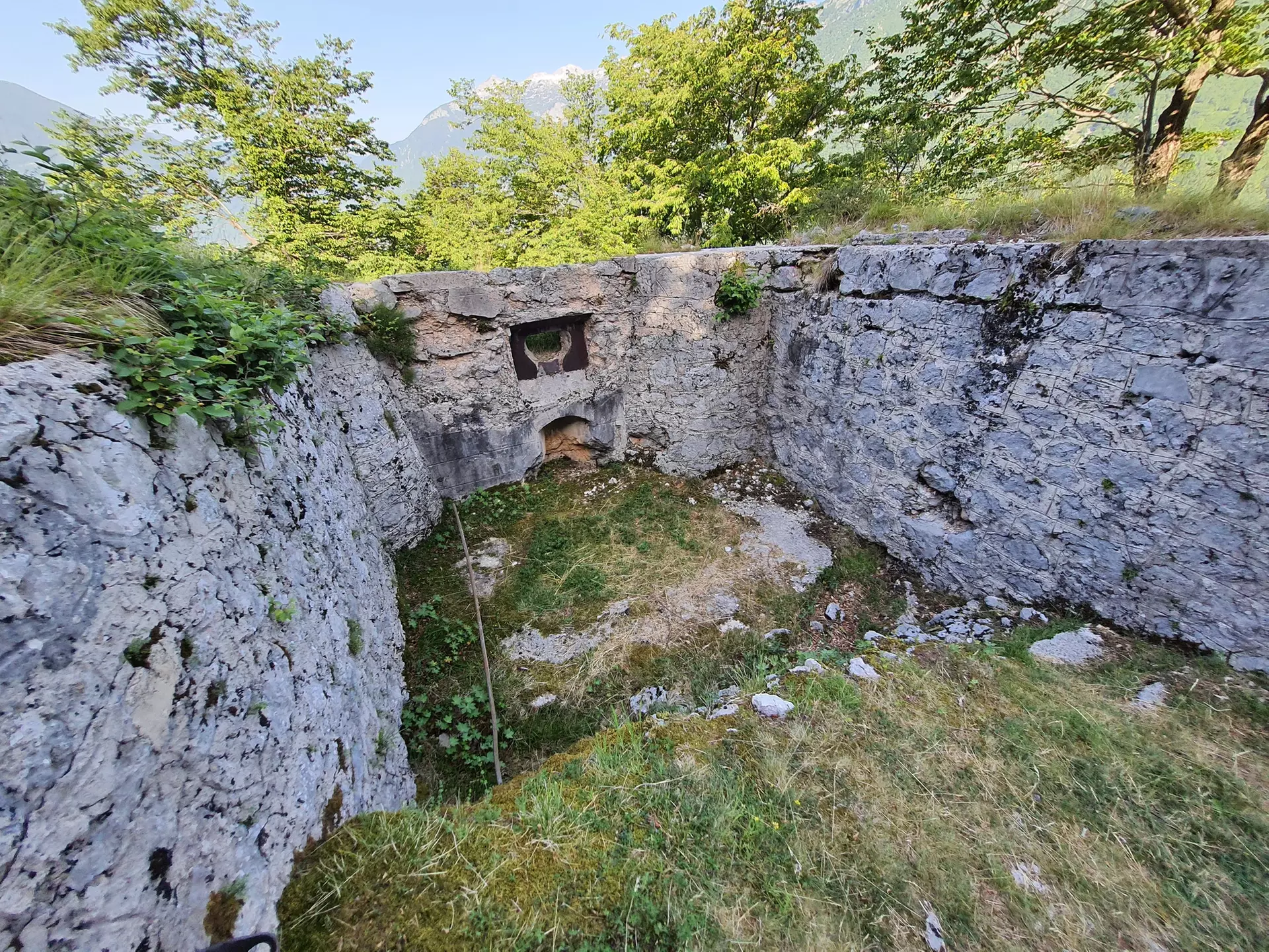 ✈ 7-Days in Slovenia w/ Air, Car & Hotel from Worldee