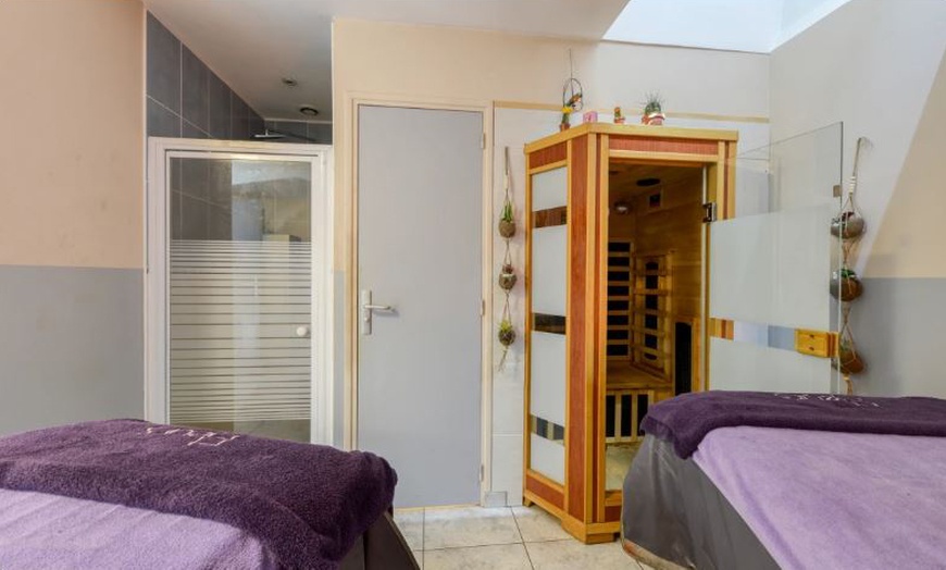 Image 3: Évasion hawaïenne : modelage Lomi-Lomi et soin du visage en option