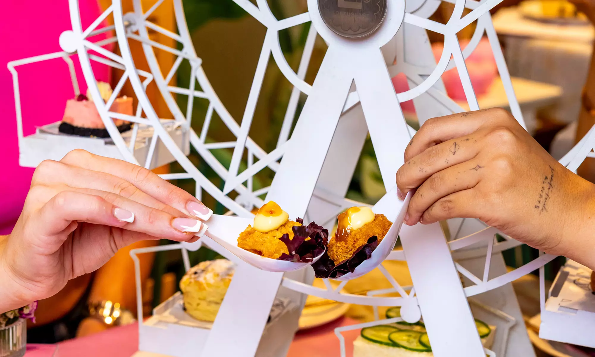 High Tea with Sparkling Wine for 2–4 People