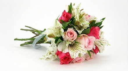 12 roses in single or mix Pink/Purple/white color - Miss Flower Gift Trading LLC