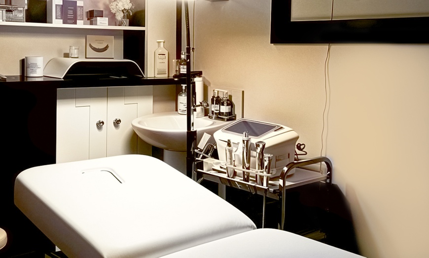 Image 2:  Full Hollywood Wax or Full Face Threading at Look Stunning, Bradford