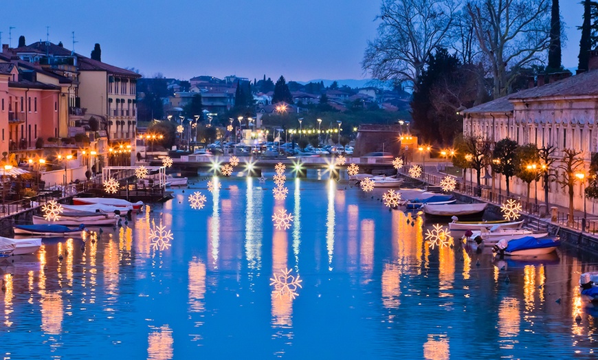 Image 4: ✈ 8-Day Paris, Milan & Lake Garda Getaway with Air 