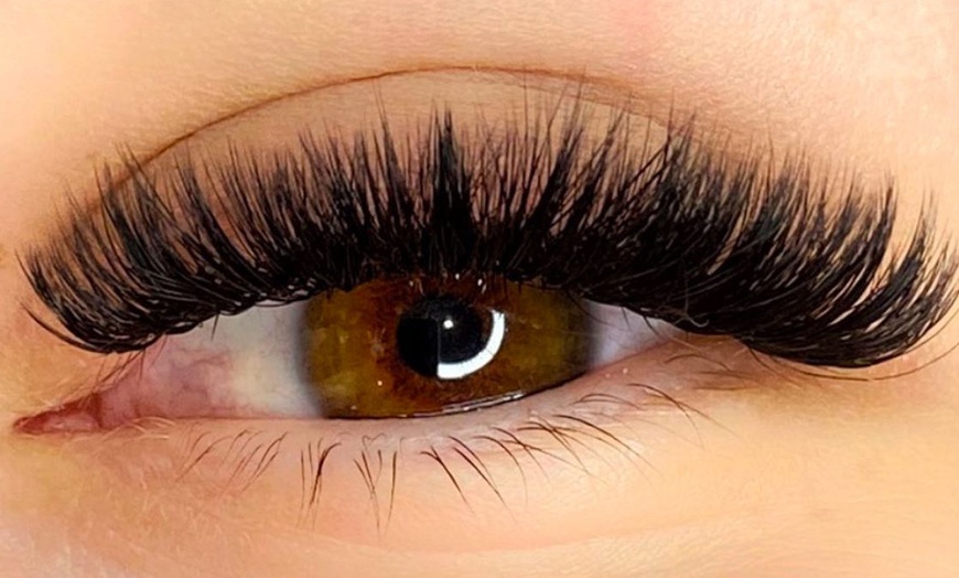 Image 2: Lift Your Look With Classic, Hybrid, Or 3D–6D Volume Lash Sets & Fills