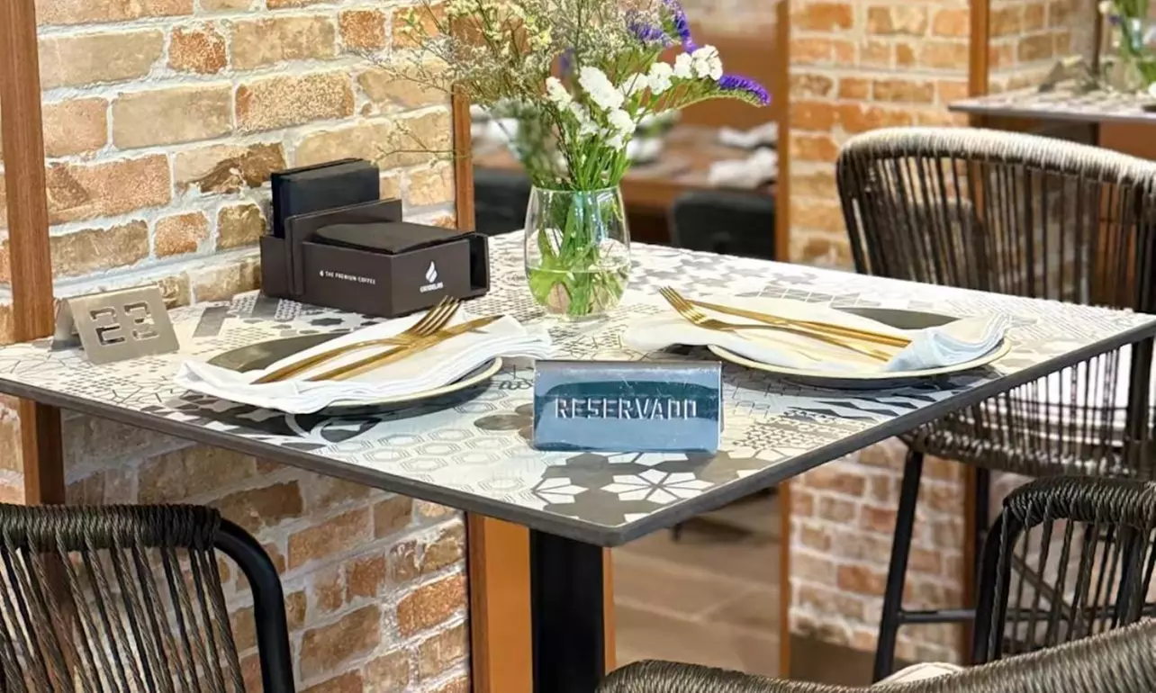 Menú completo con platos típicos españoles para 2 o 4 personas