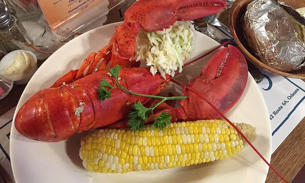 15% Cash Back at Lobster Claw Restaurant - Primary Image