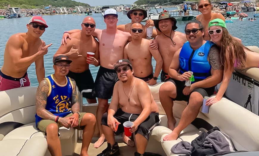 Image 3: 4-Hour 14/20 Person Pontoon on Lake Travis or Lake Austin 