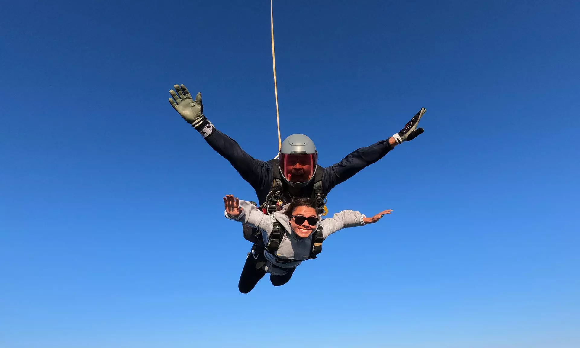Experience the Thrill of Skydiving – Solo or Duo, 7,000ft to 15,000ft