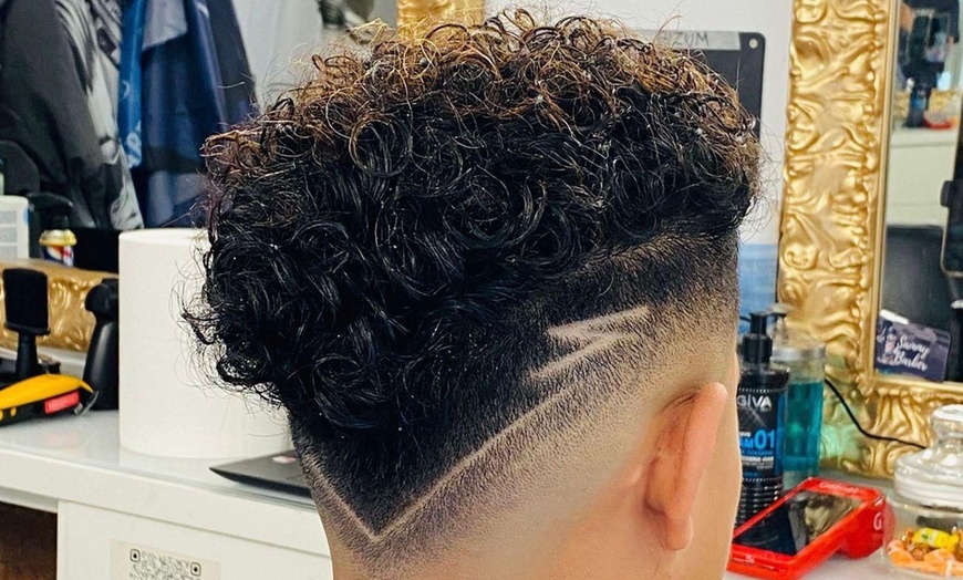 Image 4: Sesión de peluquería con corte, peinado y opción a arreglo de barba