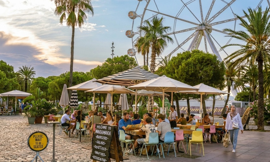 Image 5: Menú de hamburguesa para 2 personas con opción a cóctel en Makamaka