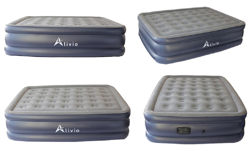 Image 2: Alivio Inflatable Airbed with Built-in Pump