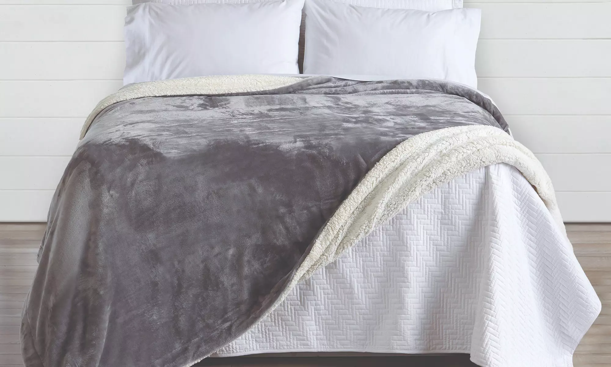 Cozy Plush Velvet & Sherpa Reversible Throw Blanket