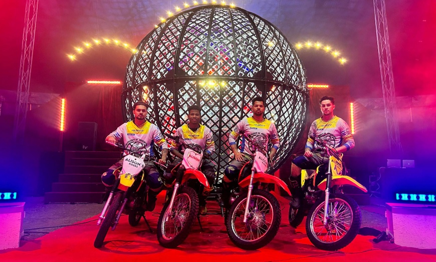 Image 5: Laissez-vous enchanter par la magie du Cirque Borsberg à Caen !