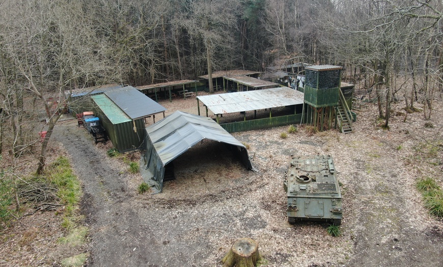 Image 5: Enjoy 3 Hour Paintball Session + 100 Paintballs For Up to Six People