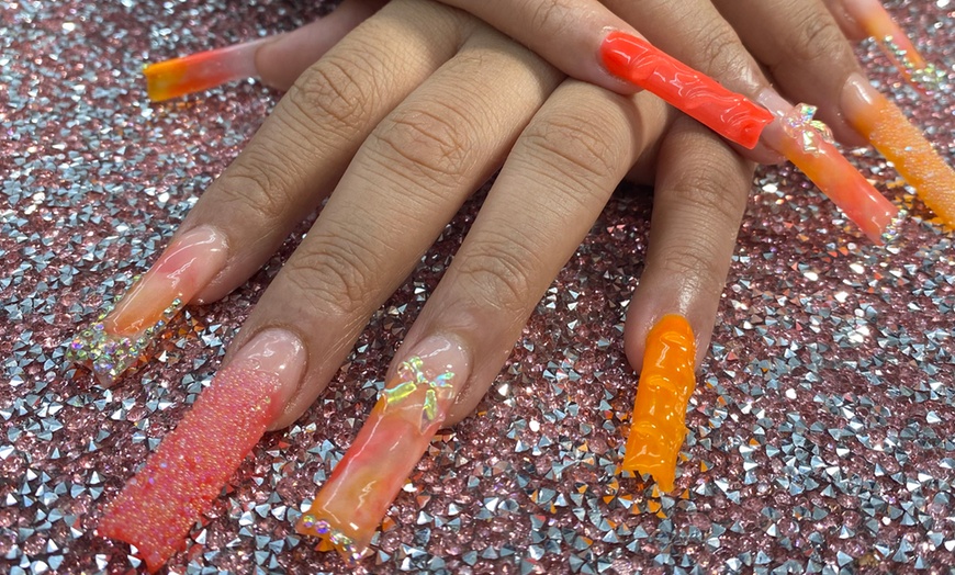 Image 8: Nail Art Magic: Gel X / Acrylic Set with Extra Hand Massage