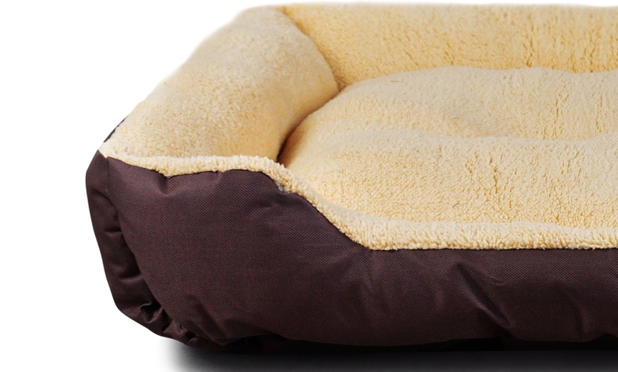 Image 18: Fleece Warm Pet Bed