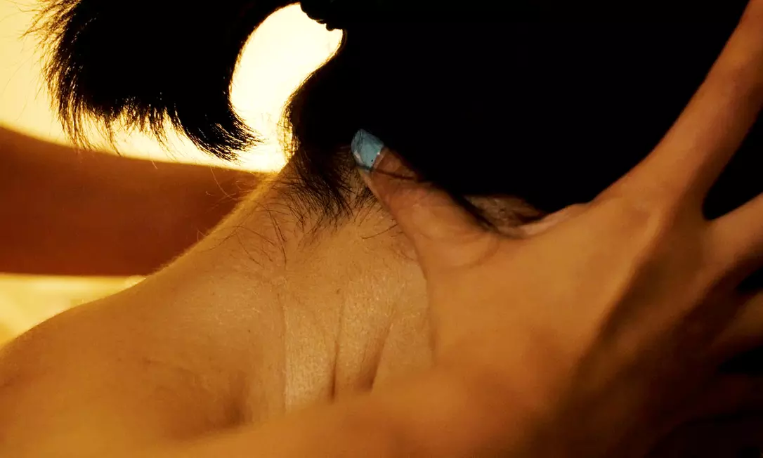 Relax with 30, 45, or 60 Minute Ayurvedic Head Shoulder & Face Massage