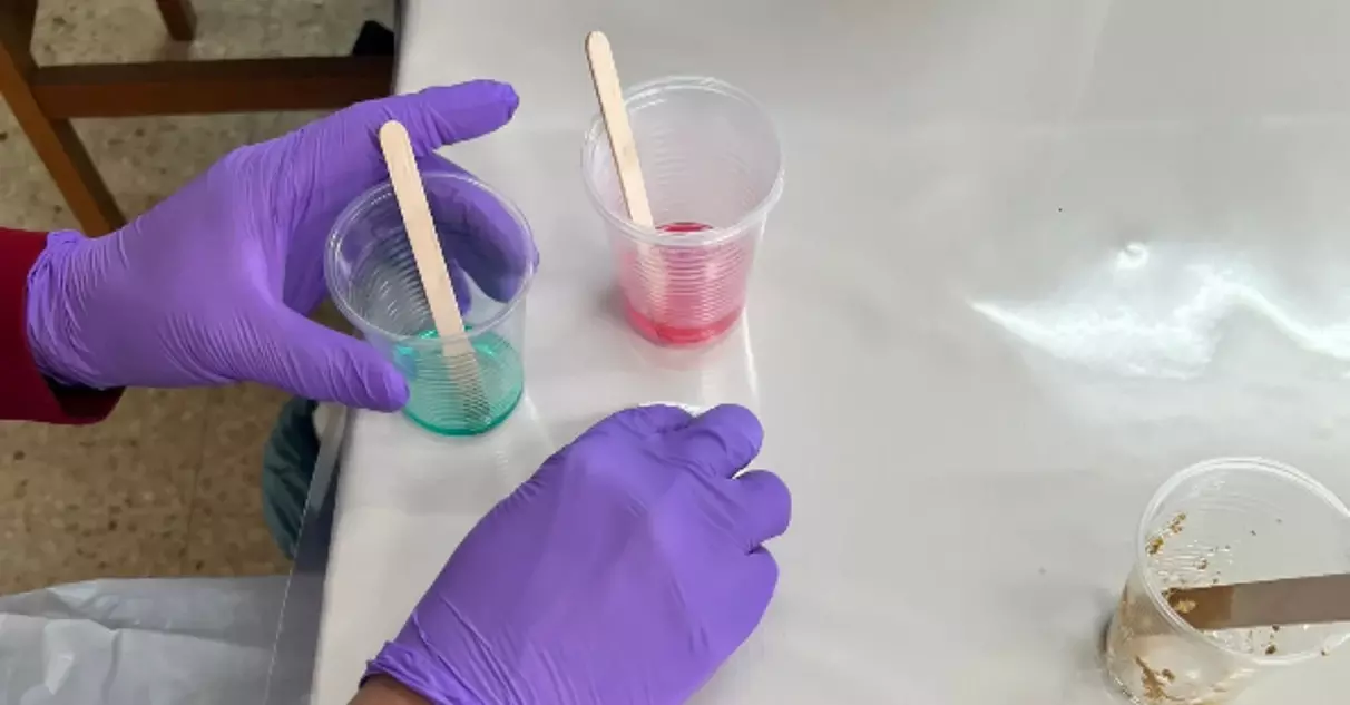 Taller de resina acrílica de 2 horas para 1, 2, 4, 6 o 10 personas