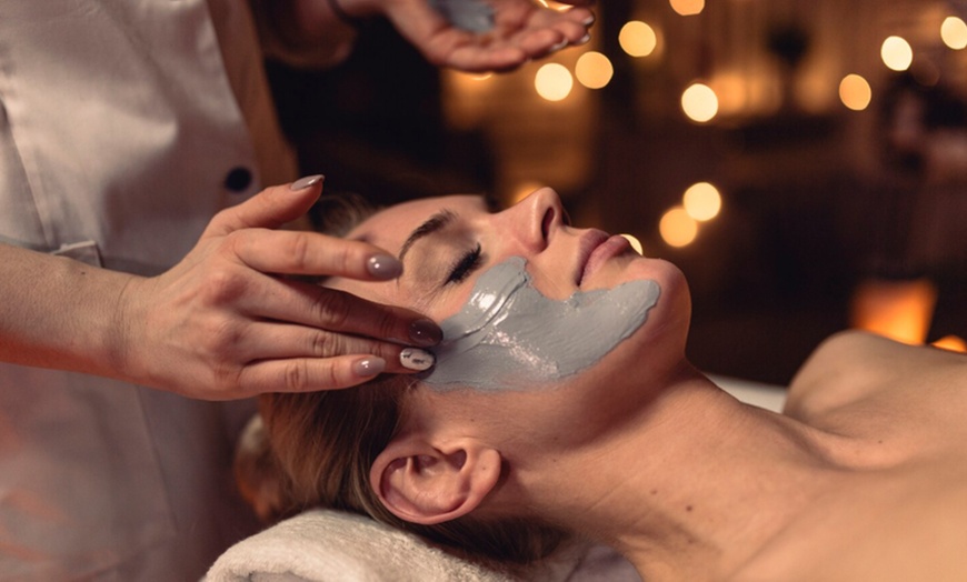 Image 2: Ritual facial y craneal con mascarilla de arcilla o vitamina C