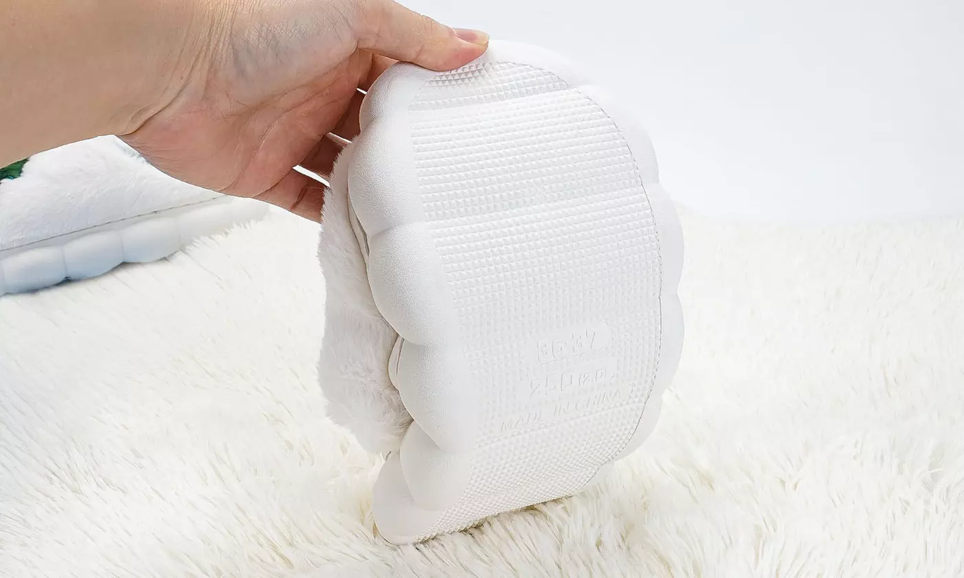 Cozy Christmas Tree Slippers Festive Plush!