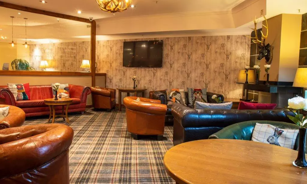 West Yorkshire: 4* Standard Double or Twin Room with Breakfast & Wi-Fi