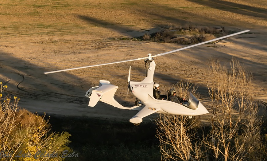 Image 7: Bautismo de vuelo: autogiro para 1 o 2 personas con duración a elegir 