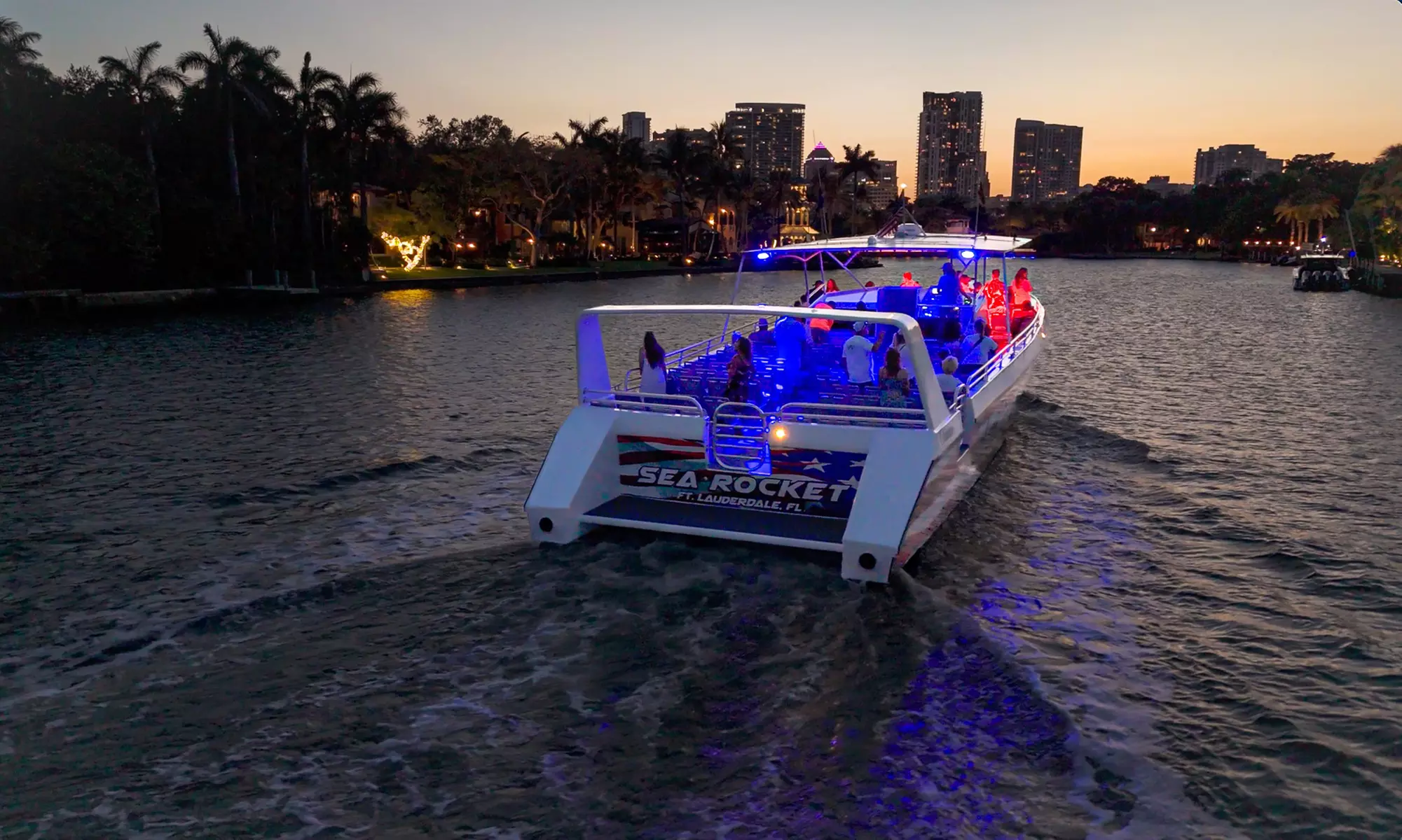 Christmas Holiday Mansion Lights Cruise for up to 6 people