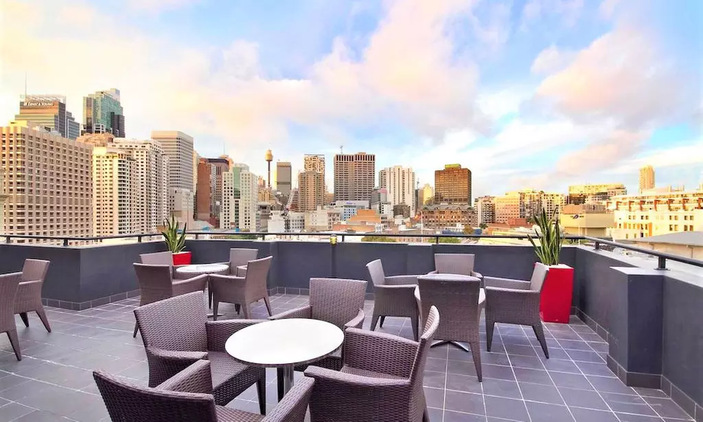 Sydney: Executive King Room for Two with Welcome Drinks & Parking
