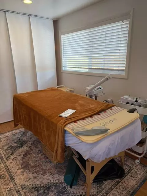 Up to 48% Off on HydraFacial at Habitual Glow Facial Bar