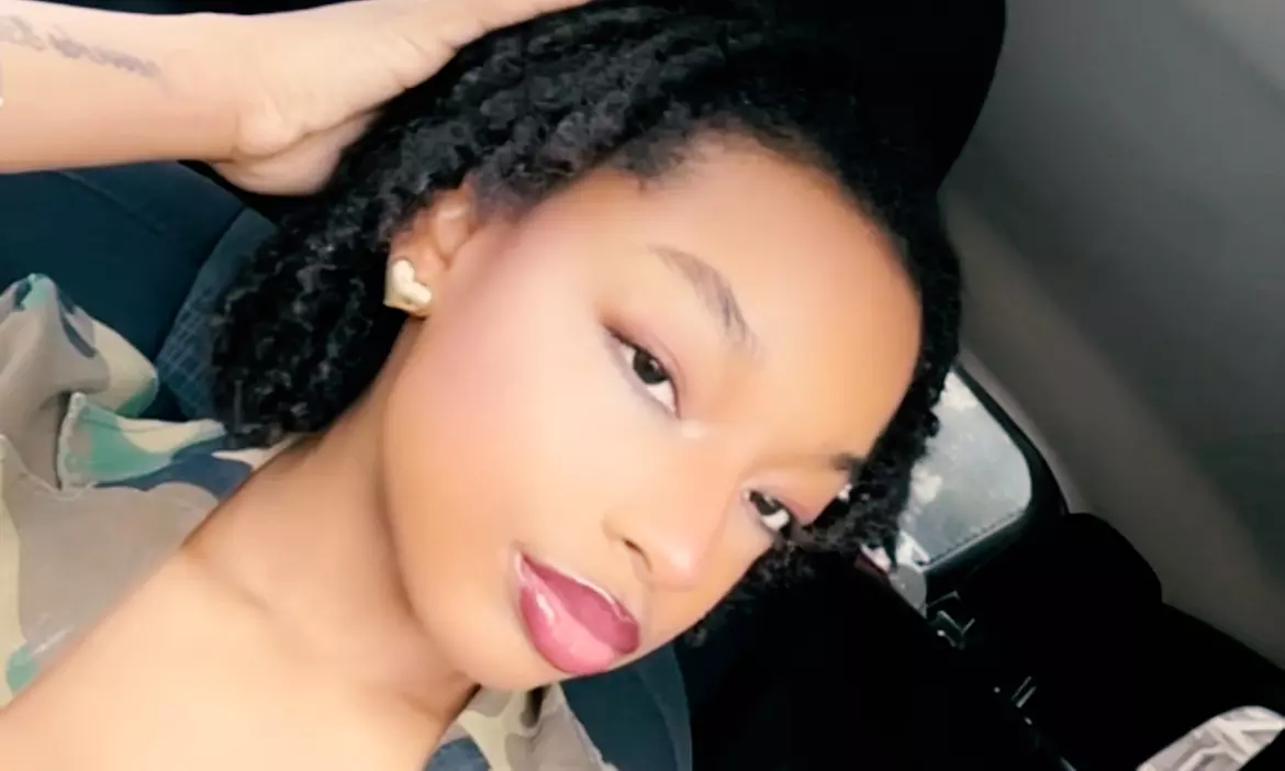 Achieve the Perfect Full or Soft Glam Look with Expert Makeup