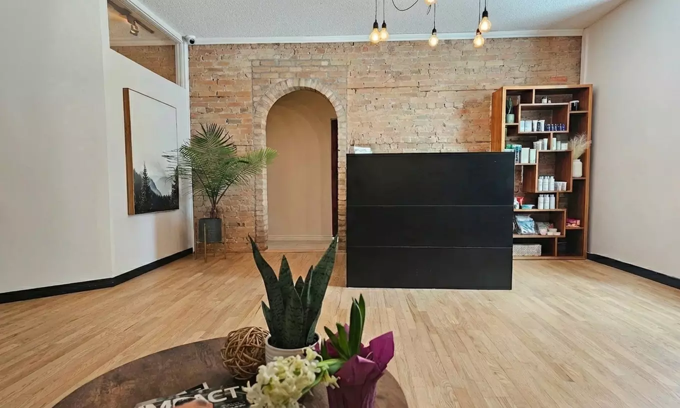 Hydrofacials or Anti-Gravity Facials for Smoother and  Glowing Skin